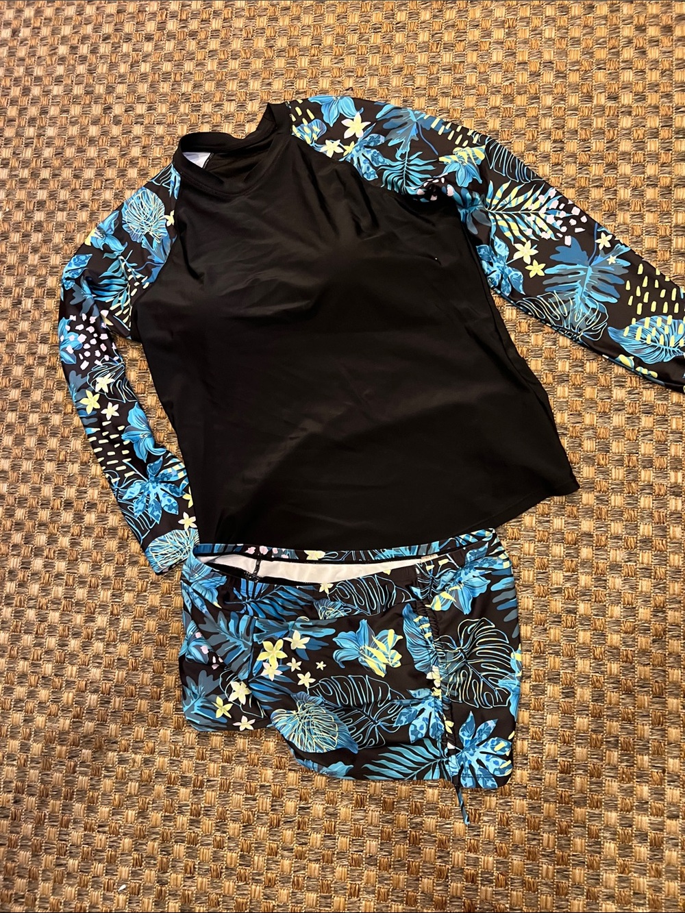 Women’s water wear xl